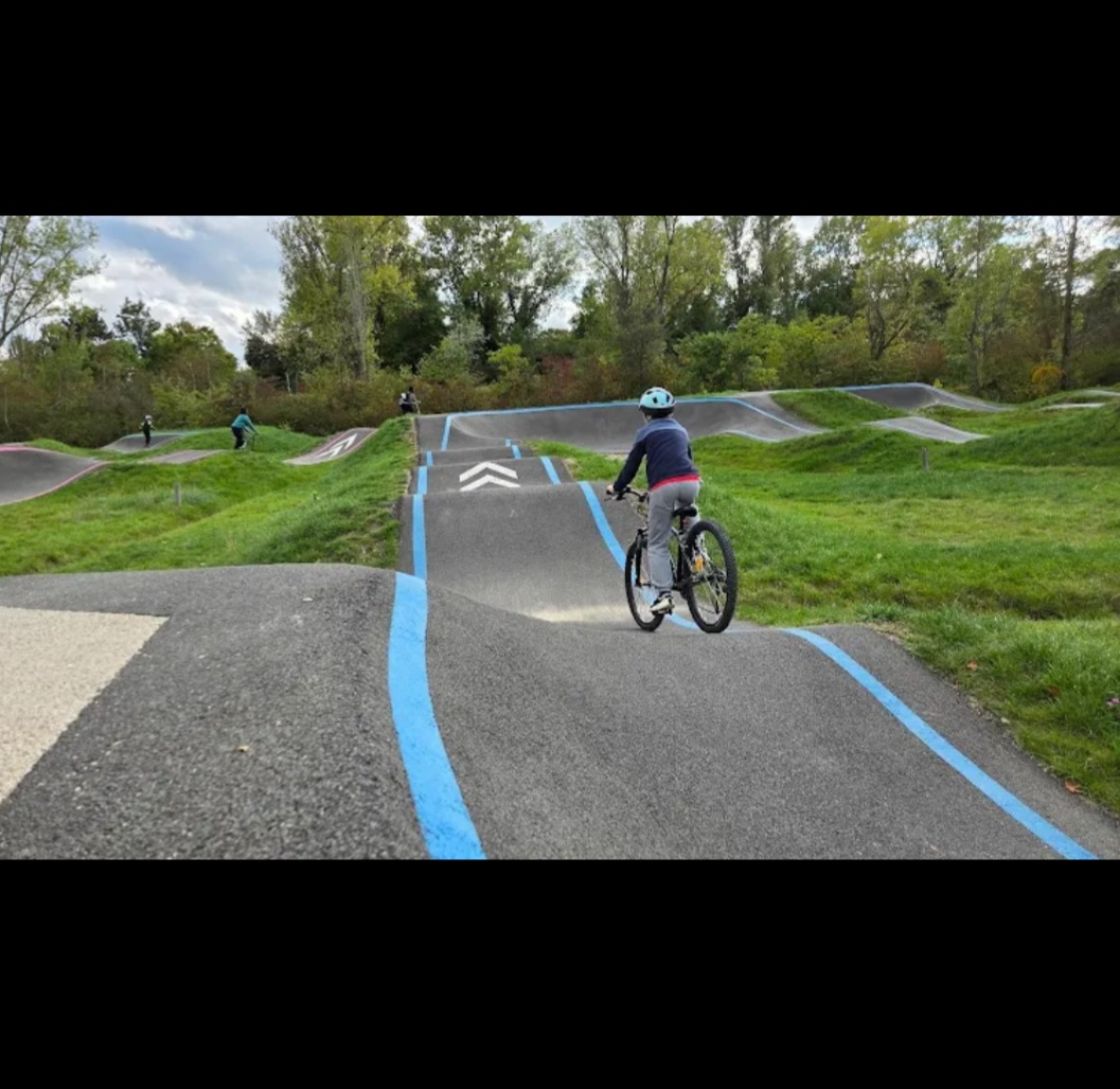 Pump Track aux Coteaux bord de Marne 