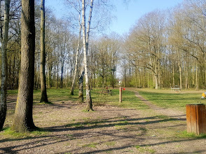 Création Cani parc avec sacs déjections aux Yvris